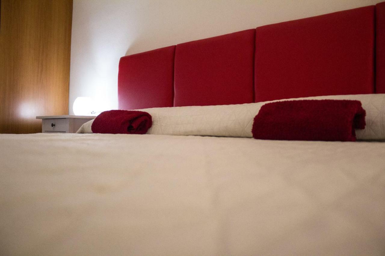 Casa Coccinella Apartment คาตาเนีย ภายนอก รูปภาพ