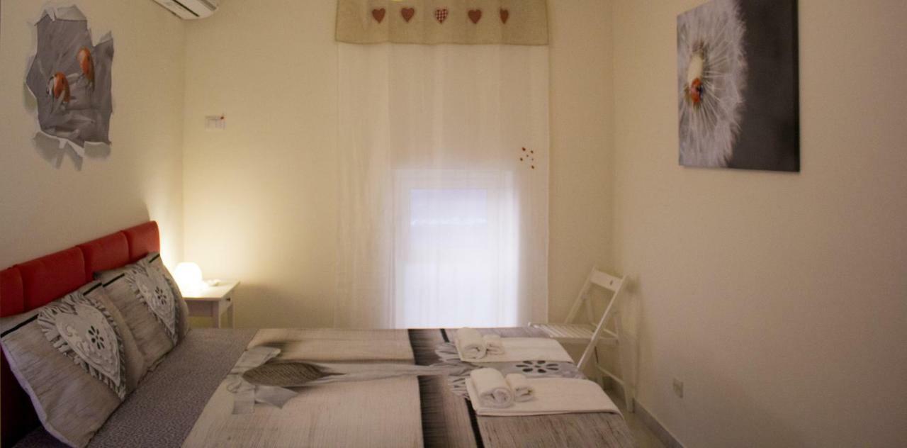 Casa Coccinella Apartment คาตาเนีย ภายนอก รูปภาพ