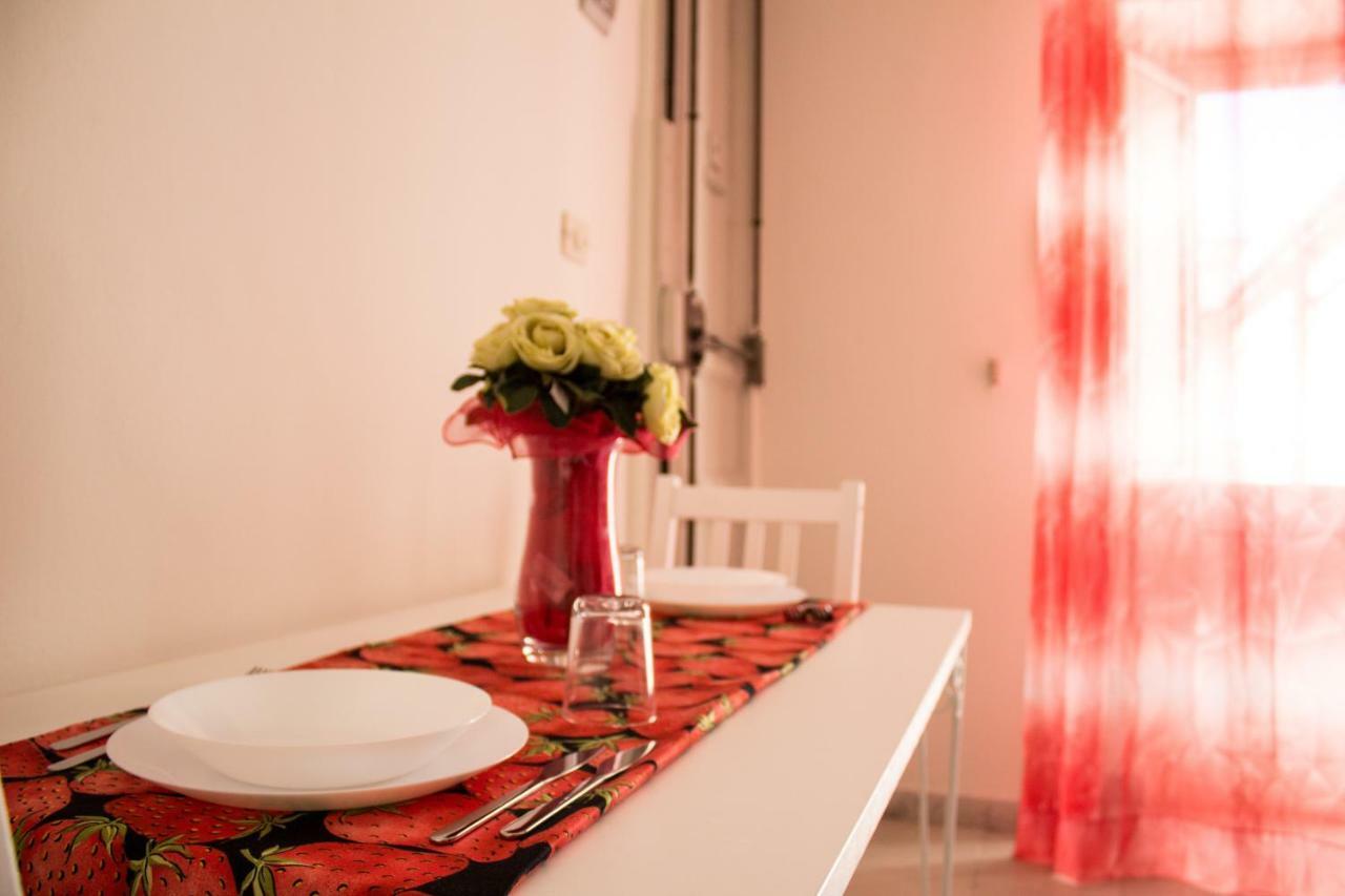 Casa Coccinella Apartment คาตาเนีย ภายนอก รูปภาพ