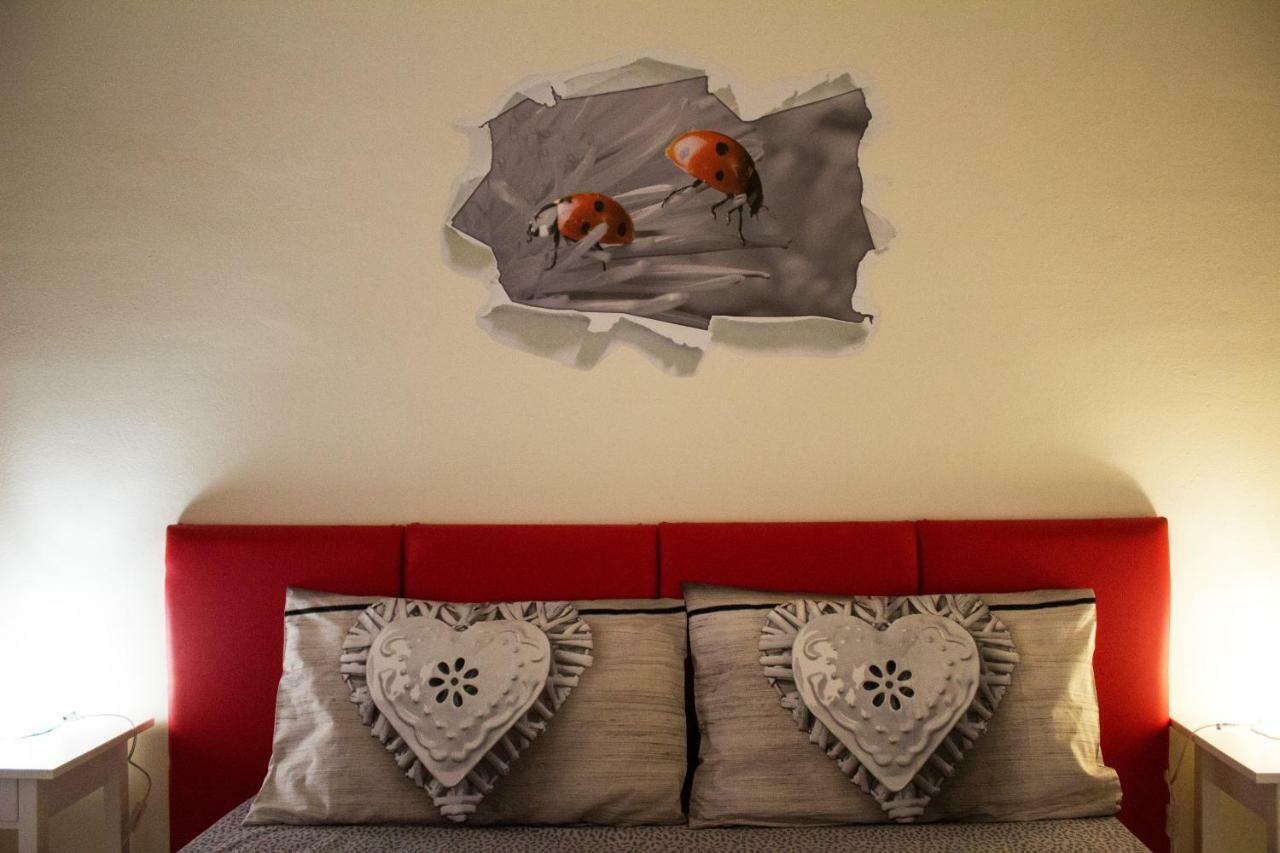 Casa Coccinella Apartment คาตาเนีย ภายนอก รูปภาพ